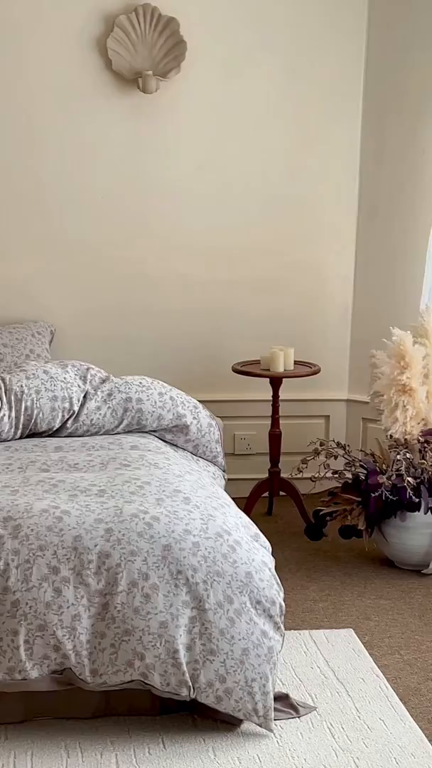 91家纺网 家纺一手货源 找家纺 梵克保罗 2025秋冬新款全棉色织大提花四件套 苏黎玫瑰-浅银灰