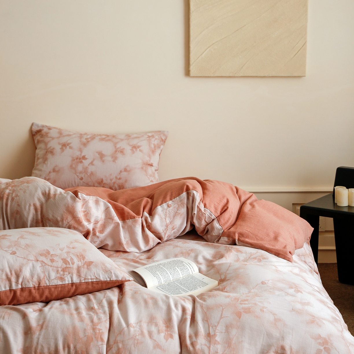 91家纺网 家纺一手货源 找家纺 梵克保罗 2025秋冬新款全棉色织大提花四件套 流金岁月-西柚红