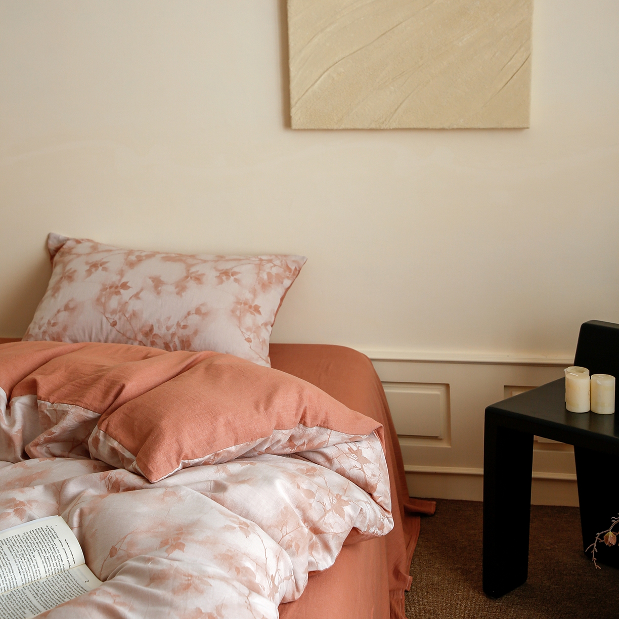 91家纺网 家纺一手货源 找家纺 梵克保罗 2025秋冬新款全棉色织大提花四件套 流金岁月-西柚红