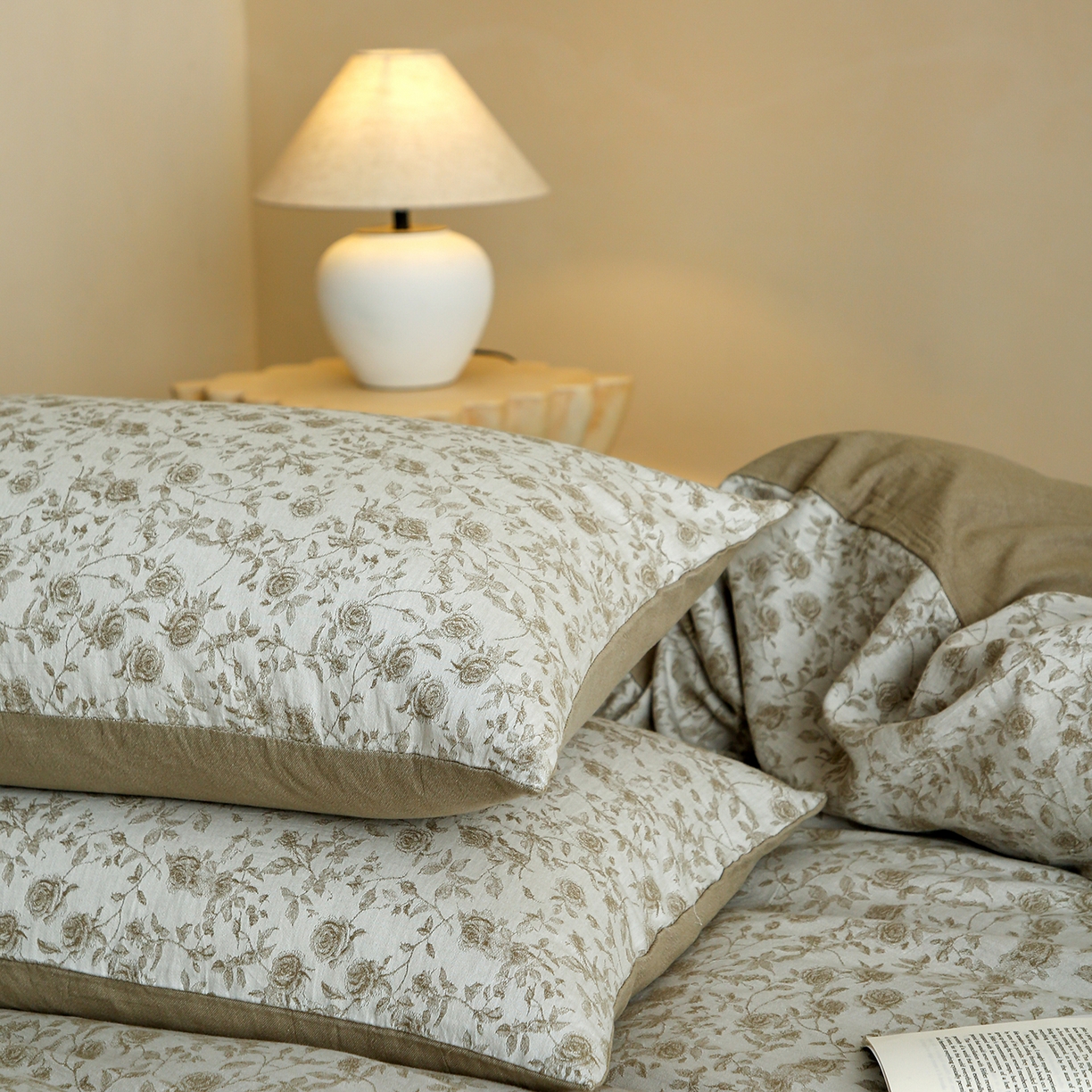 91家纺网 家纺一手货源 找家纺 梵克保罗 2025秋冬新款全棉色织大提花四件套 苏黎玫瑰-青果绿