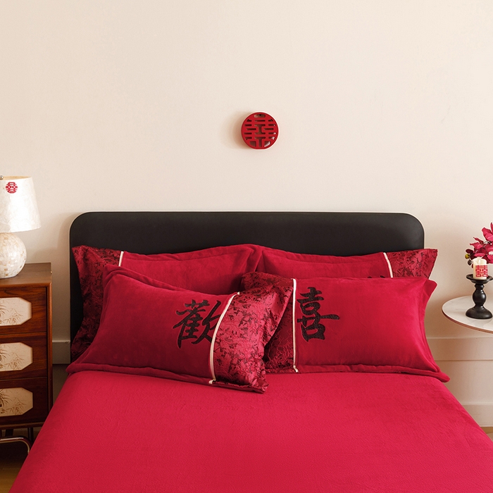 91家纺网 家纺一手货源 找家纺 （总）苏源家居 2025新款牛奶绒加厚新款婚庆喜庆刺绣大红四件套