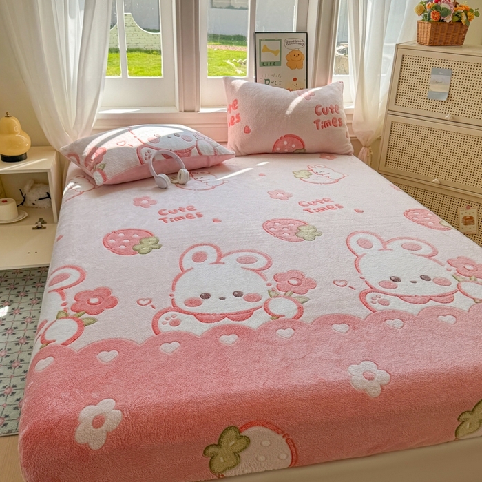 91家纺网 家纺一手货源 找家纺 （总）娜朵家纺 2025新款180克雪花绒印花床笠