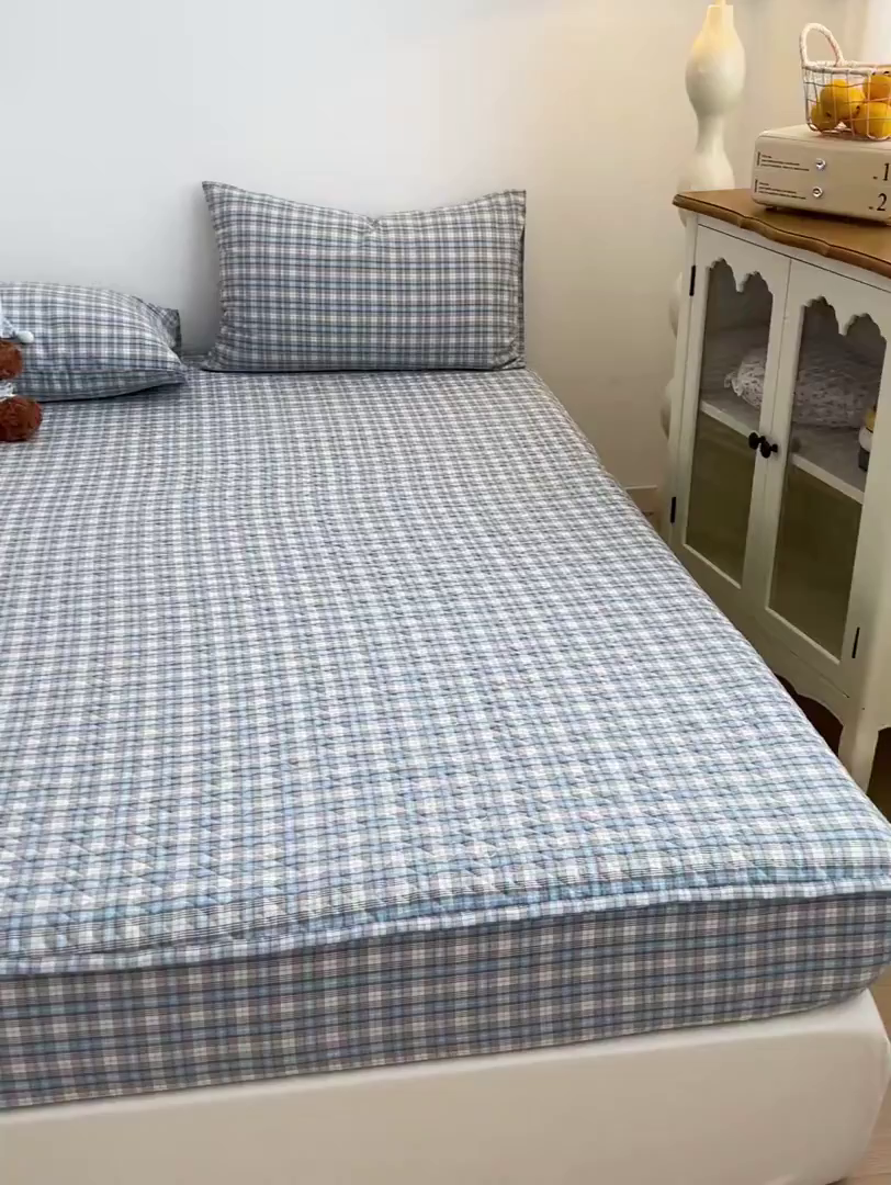 91家纺网 家纺一手货源 找家纺 梦洋家纺 2025新款全棉色织水洗棉夹棉床笠 灰色