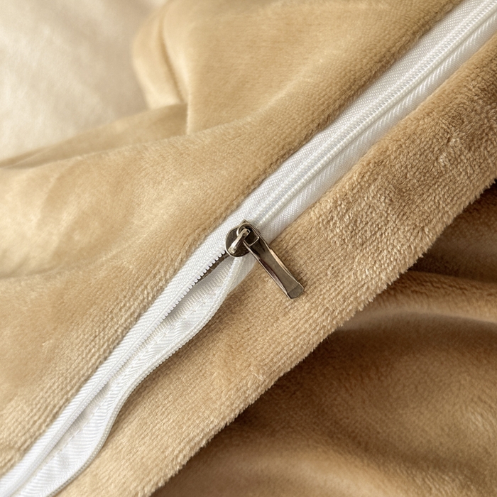 91家纺网 家纺一手货源 找家纺 鸿织源家纺 2025新款牛奶绒刺绣四件套-羽蝶 羽蝶-奶昔白+奶咖