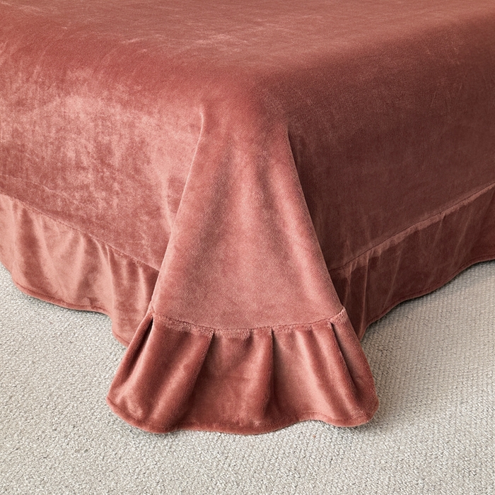 91家纺网 家纺一手货源 找家纺 鸿织源家纺 2025新款牛奶绒刺绣四件套-羽蝶 羽蝶-焦糖色