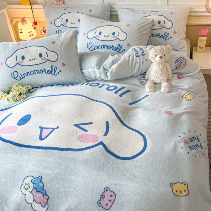 91家纺网 家纺一手货源 找家纺 妖妖家纺 2025新款高克重牛奶绒三丽鸥大版四件套 wink玉桂狗