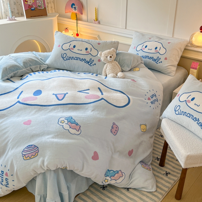 91家纺网 家纺一手货源 找家纺 妖妖家纺 2025新款高克重牛奶绒三丽鸥大版四件套 wink玉桂狗