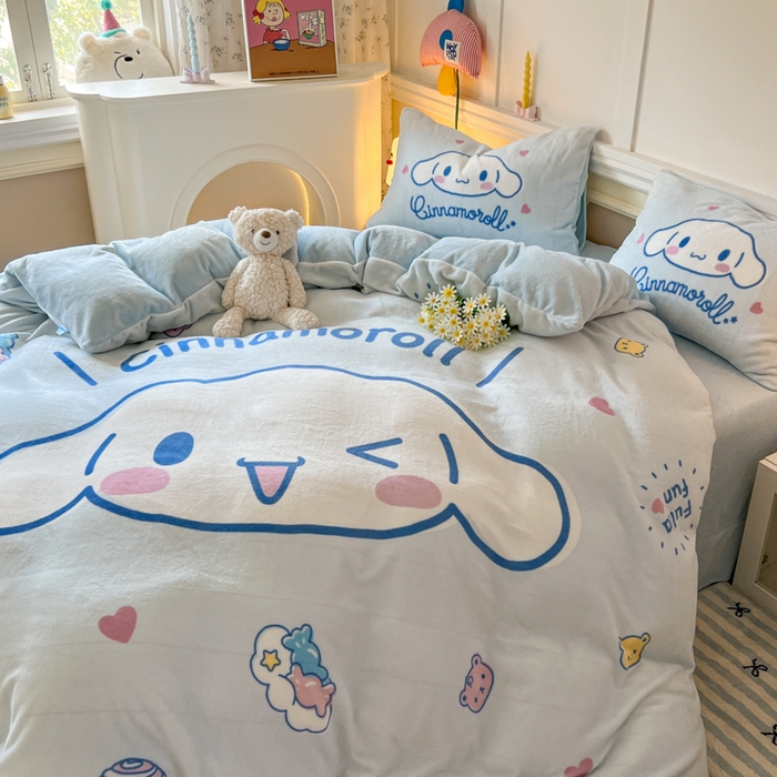 91家纺网 家纺一手货源 找家纺 妖妖家纺 2025新款高克重牛奶绒三丽鸥大版四件套 wink玉桂狗