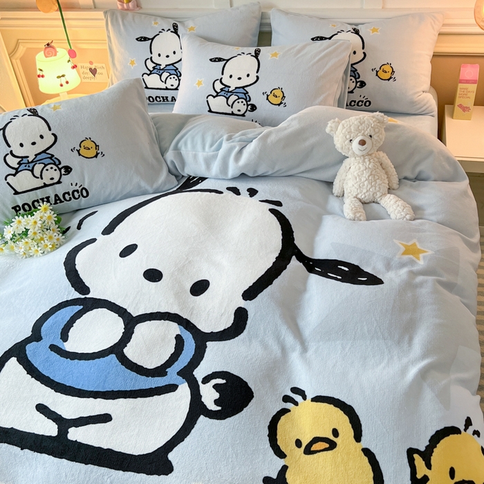 91家纺网 家纺一手货源 找家纺 妖妖家纺 2025新款高克重牛奶绒三丽鸥大版四件套 呆萌帕恰狗