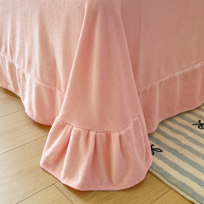 91家纺网 家纺一手货源 找家纺 妖妖家纺 2025新款高克重牛奶绒三丽鸥大版四件套 呆萌kitty