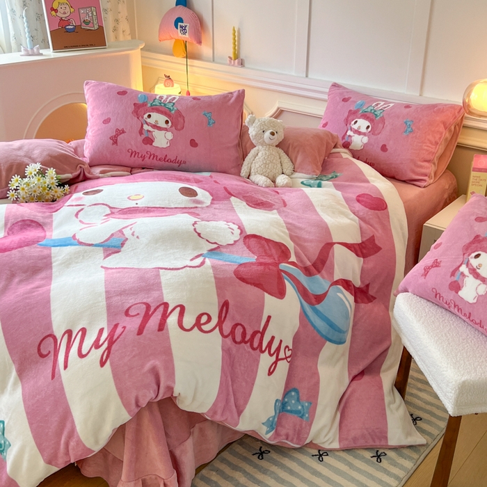 91家纺网 家纺一手货源 找家纺 妖妖家纺 2025新款高克重牛奶绒三丽鸥大版四件套 飞行美乐蒂