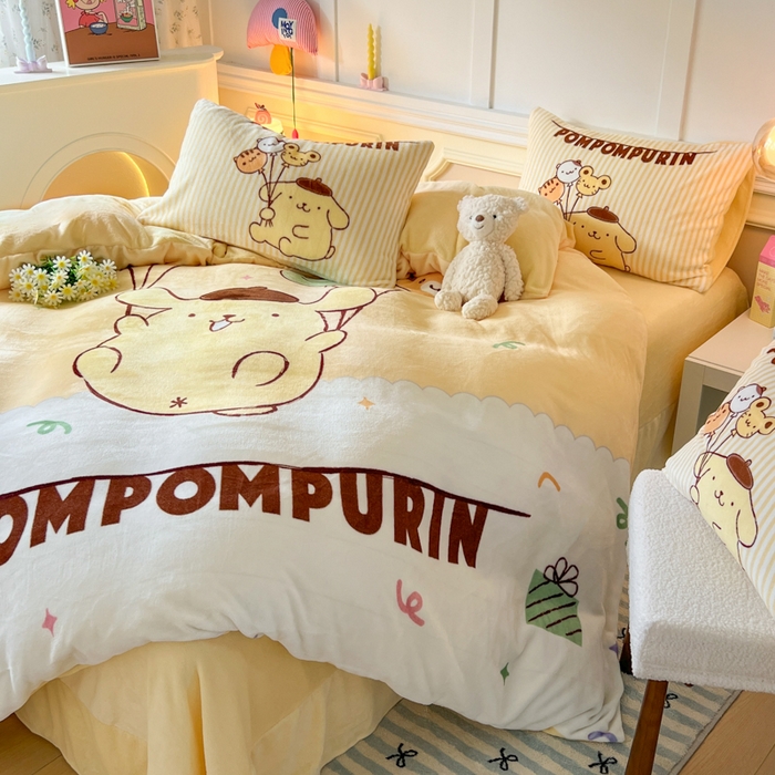 91家纺网 家纺一手货源 找家纺 妖妖家纺 2025新款高克重牛奶绒三丽鸥大版四件套 开心布丁狗