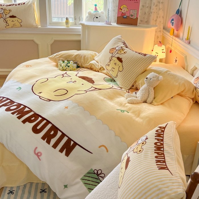 91家纺网 家纺一手货源 找家纺 妖妖家纺 2025新款高克重牛奶绒三丽鸥大版四件套 开心布丁狗