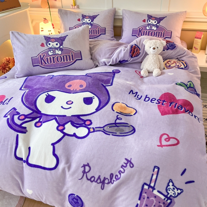 91家纺网 家纺一手货源 找家纺 妖妖家纺 2025新款高克重牛奶绒三丽鸥大版四件套 库洛米大厨