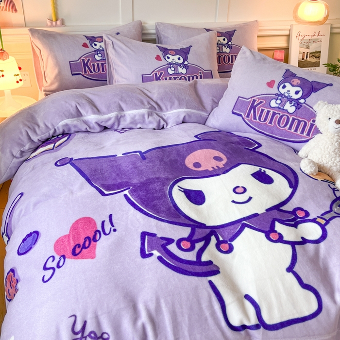 91家纺网 家纺一手货源 找家纺 妖妖家纺 2025新款高克重牛奶绒三丽鸥大版四件套 库洛米大厨