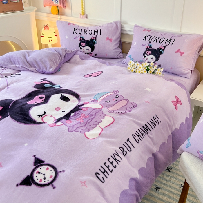 91家纺网 家纺一手货源 找家纺 妖妖家纺 2025新款高克重牛奶绒三丽鸥大版四件套 甜酷库洛米