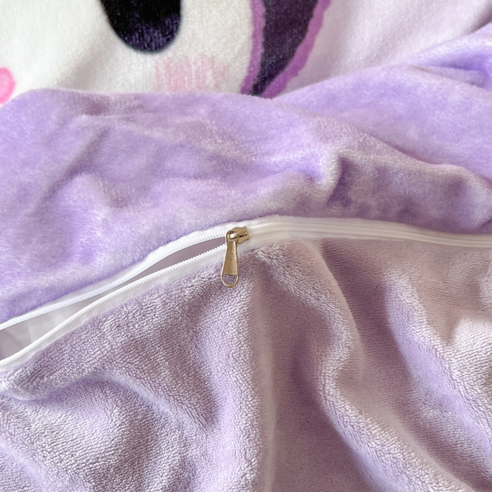 91家纺网 家纺一手货源 找家纺 妖妖家纺 2025新款高克重牛奶绒三丽鸥大版四件套 甜酷库洛米