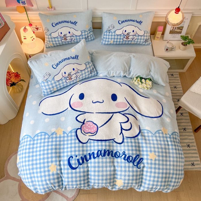 91家纺网 家纺一手货源 找家纺 妖妖家纺 2025新款高克重牛奶绒三丽鸥大版四件套 玉桂狗郊游