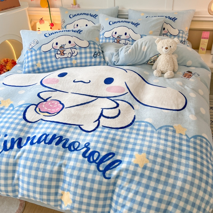 91家纺网 家纺一手货源 找家纺 妖妖家纺 2025新款高克重牛奶绒三丽鸥大版四件套 玉桂狗郊游