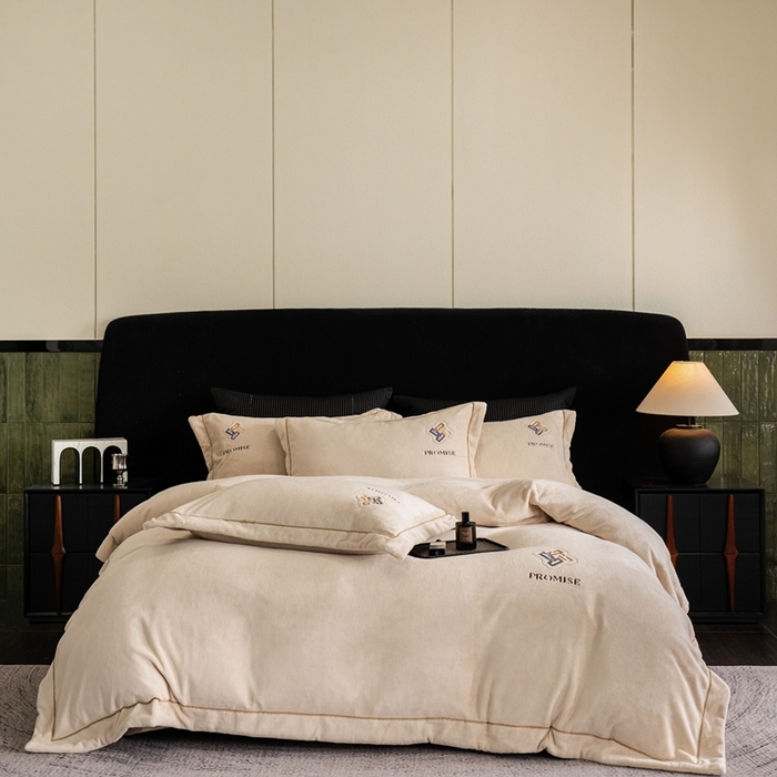 （总）2025新款300g宽边绣花牛奶绒-悦