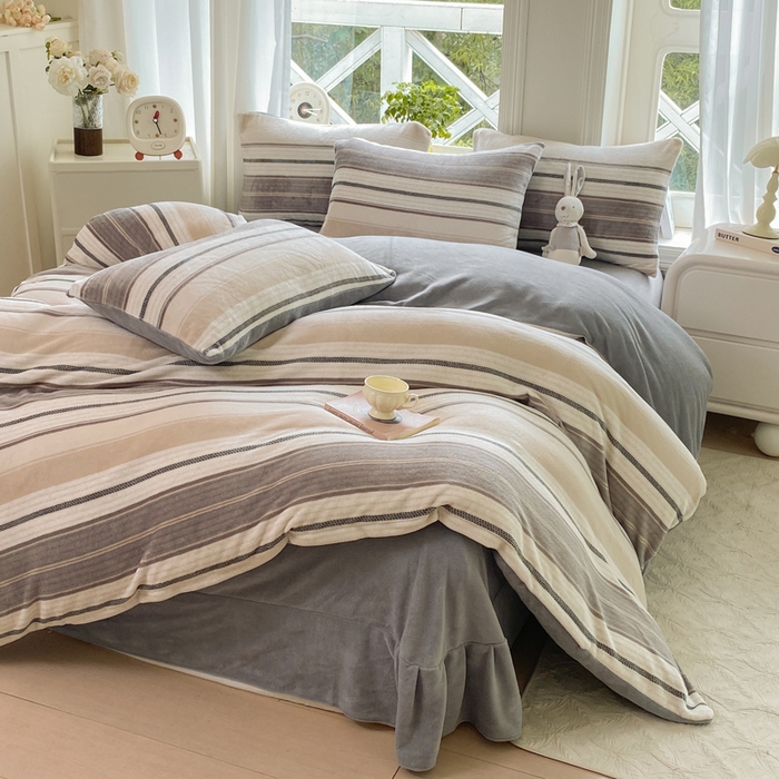 91家纺网 家纺一手货源 找家纺 （总）豫见家纺 2025新款牛奶绒印花四件套