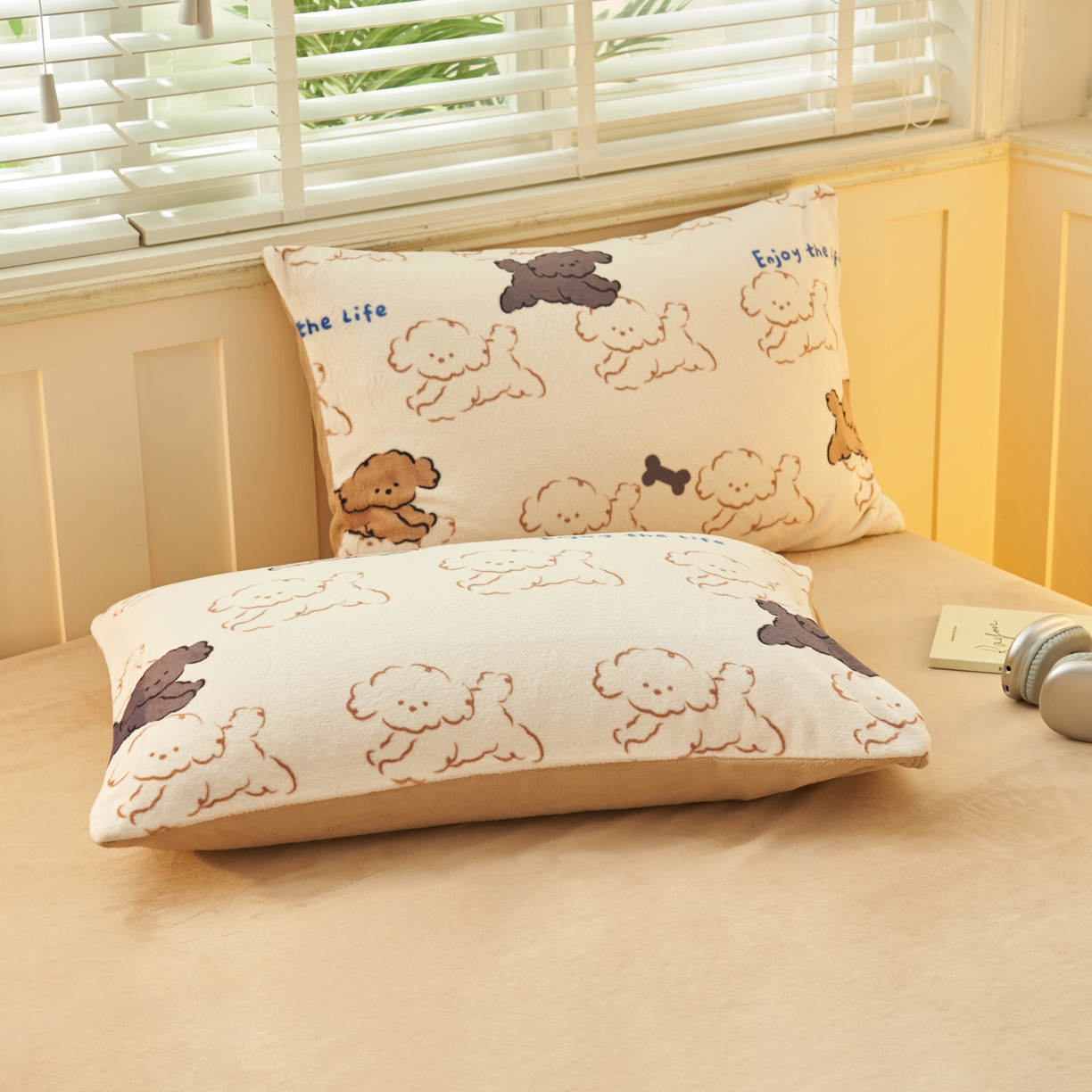 91家纺网 家纺一手货源 找家纺 晨曦家纺 2025新款加厚230克双面牛奶绒卡通可爱法兰绒四件套 快乐小狗