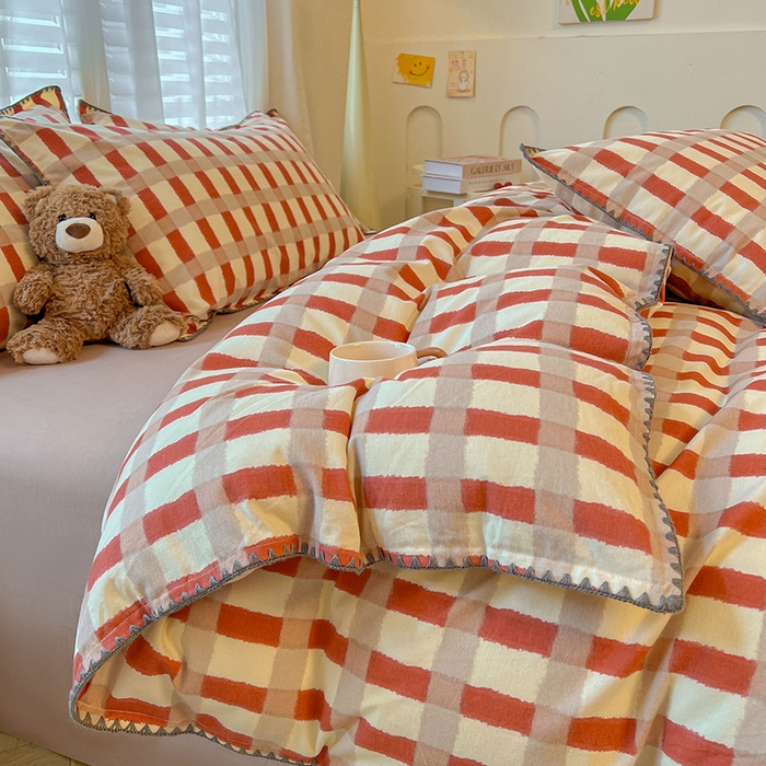 91家纺网 家纺一手货源 找家纺 良品汇馆 2025【全棉磨毛四件套格纹】英伦格纹复古风贝壳边套件 云格-红米焦糖
