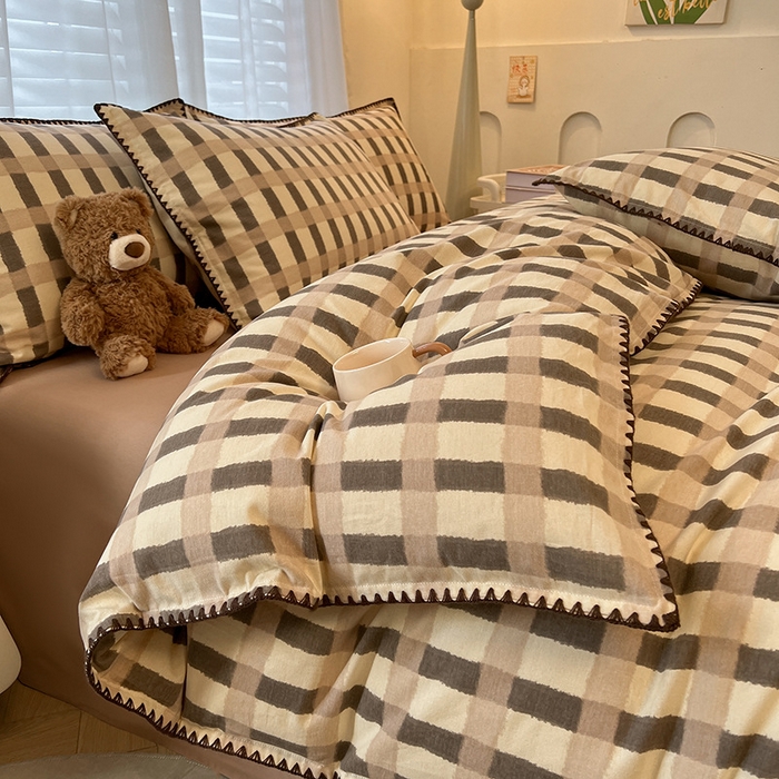 91家纺网 家纺一手货源 找家纺 良品汇馆 2025【全棉磨毛四件套格纹】英伦格纹复古风贝壳边套件 云格-可可拿铁