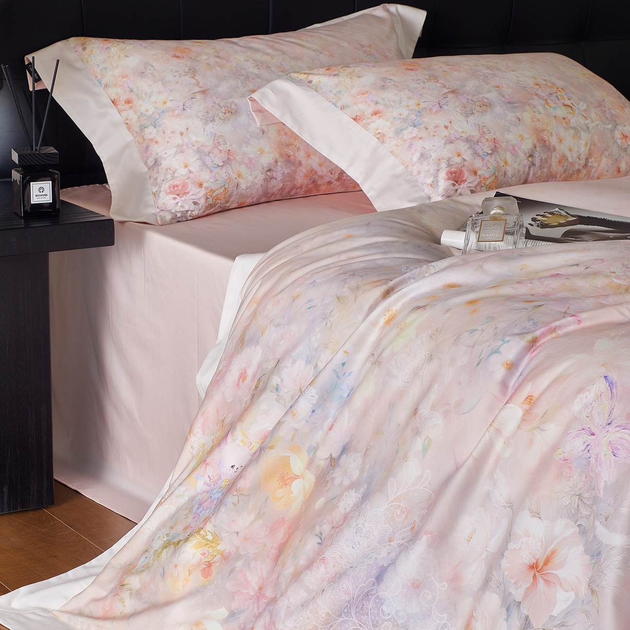 91家纺网 家纺一手货源 找家纺 卡巴伦家纺 2025新款50S超细旦全棉数码印花款四件套（控价298） 花精灵-粉