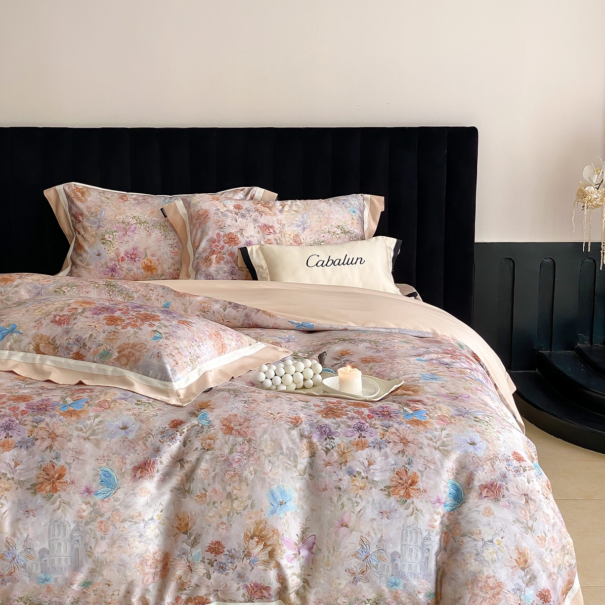 91家纺网 家纺一手货源 找家纺 卡巴伦家纺 2025新款超细旦天丝棉数码印花四件套-花卉（控价328） 碟影（暖玉）