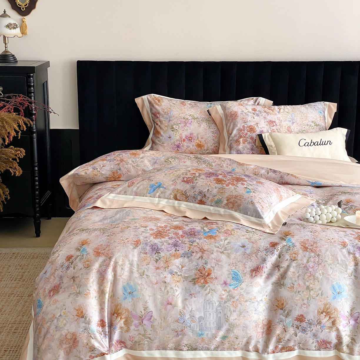 91家纺网 家纺一手货源 找家纺 卡巴伦家纺 2025新款超细旦天丝棉数码印花四件套-花卉（控价328） 碟影（暖玉）