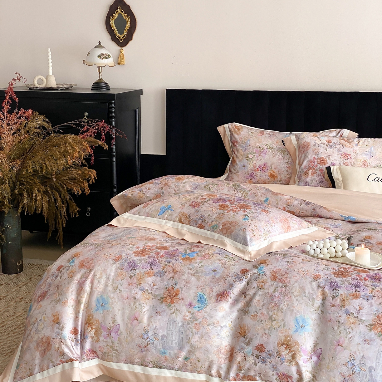 91家纺网 家纺一手货源 找家纺 卡巴伦家纺 2025新款超细旦天丝棉数码印花四件套-花卉（控价328） 碟影（暖玉）