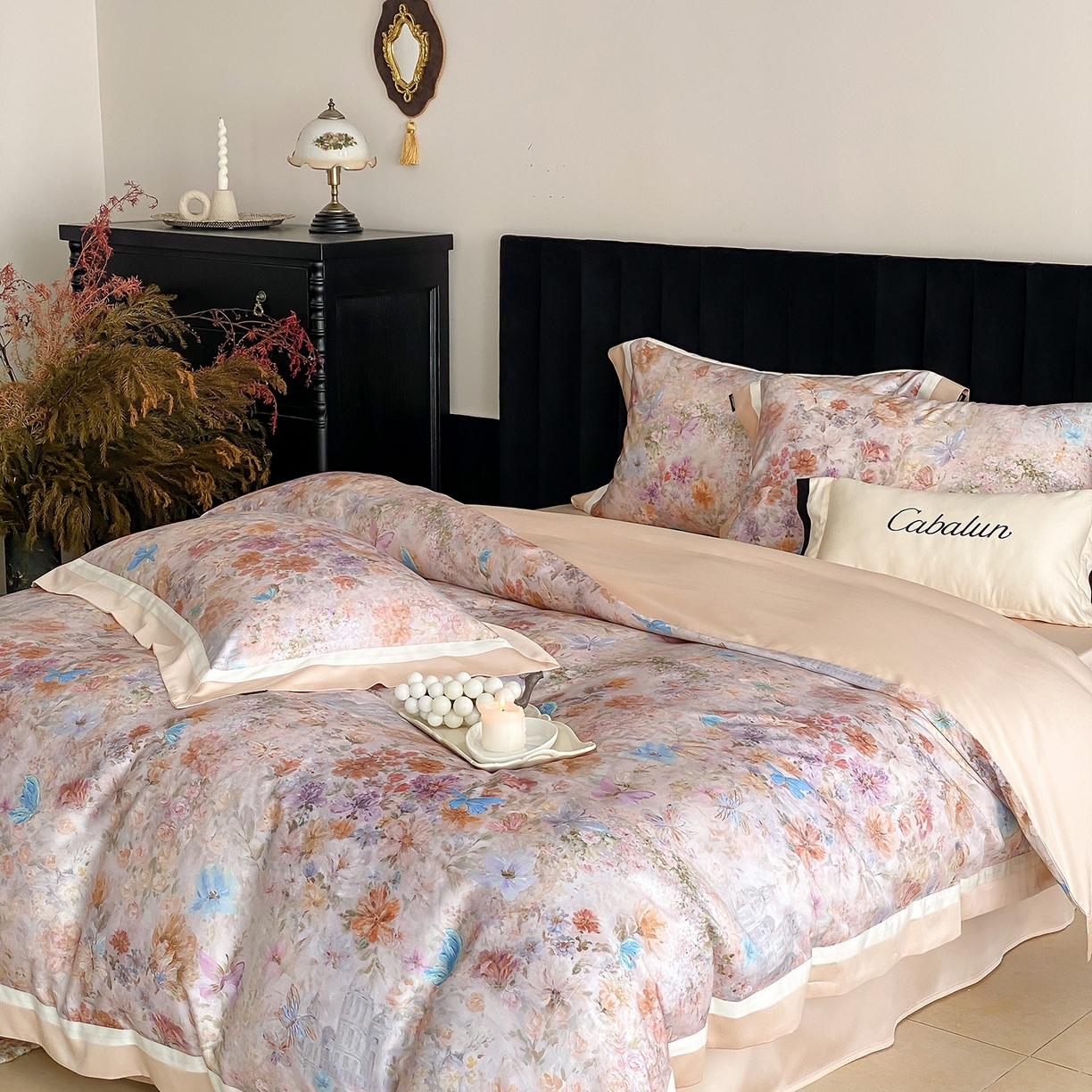 91家纺网 家纺一手货源 找家纺 卡巴伦家纺 2025新款超细旦天丝棉数码印花四件套-花卉（控价328） 碟影（暖玉）