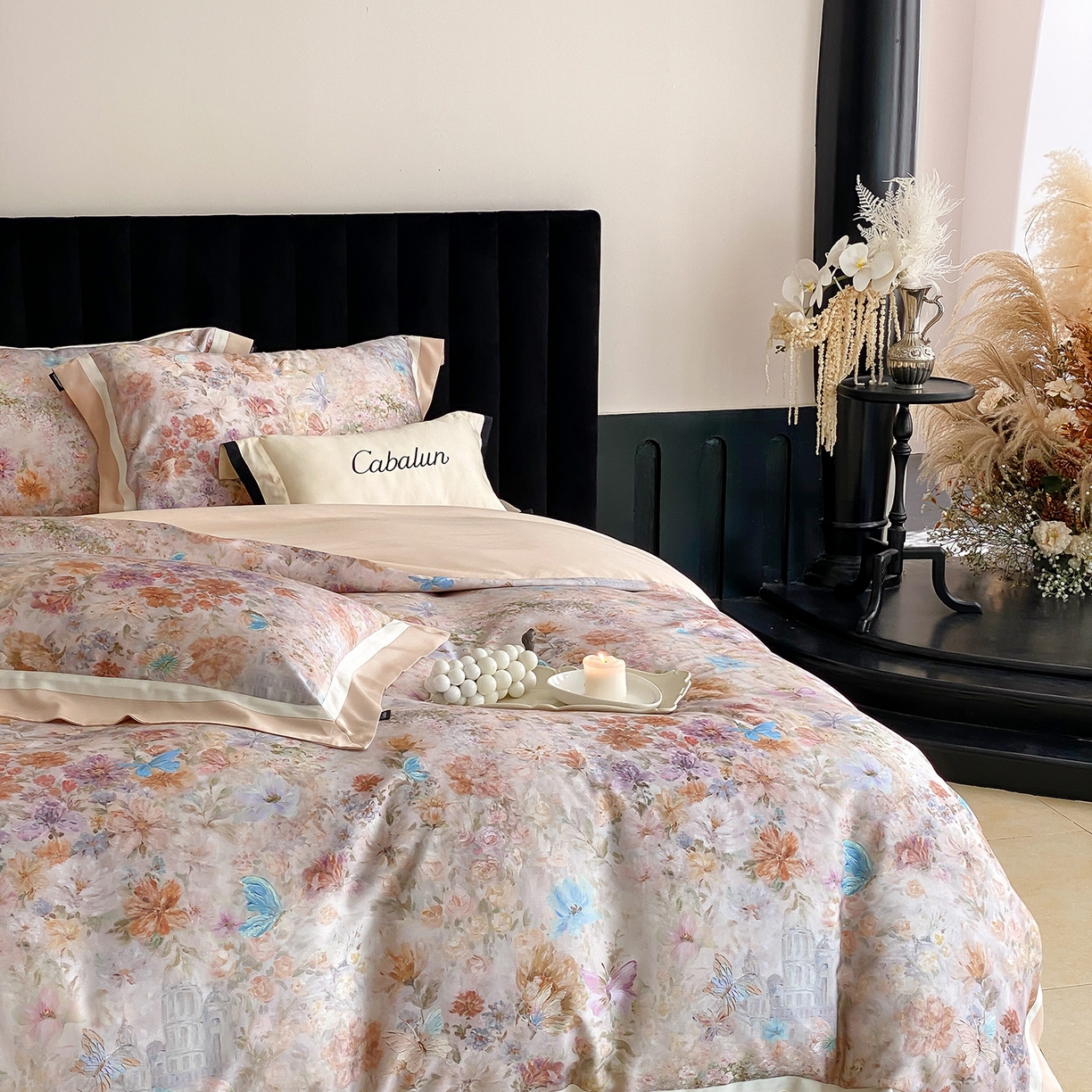 91家纺网 家纺一手货源 找家纺 卡巴伦家纺 2025新款超细旦天丝棉数码印花四件套-花卉（控价328） 碟影（暖玉）