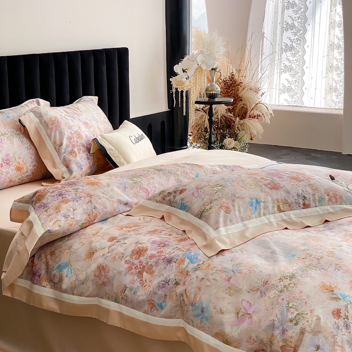 91家纺网 家纺一手货源 找家纺 卡巴伦家纺 2025新款超细旦天丝棉数码印花四件套-花卉（控价328） 碟影（暖玉）