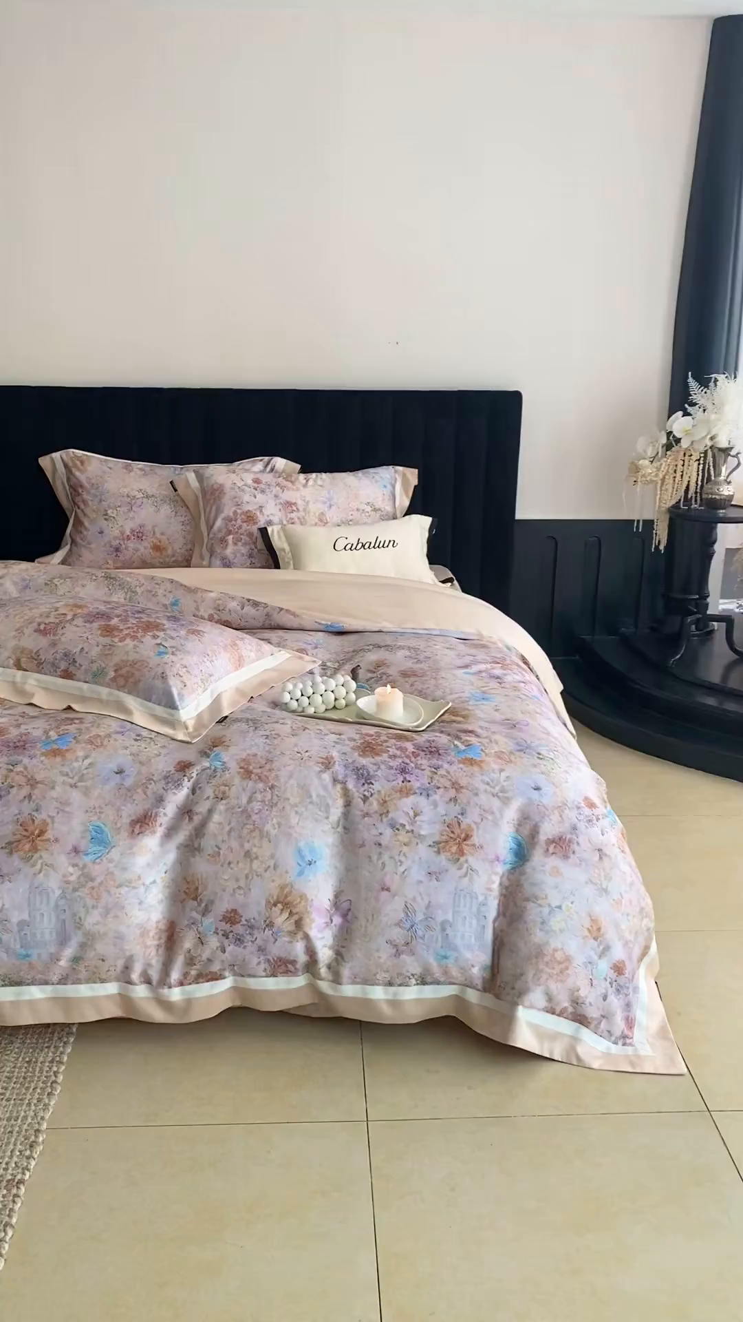 91家纺网 家纺一手货源 找家纺 卡巴伦家纺 2025新款超细旦天丝棉数码印花四件套-花卉（控价328） 碟影（暖玉）