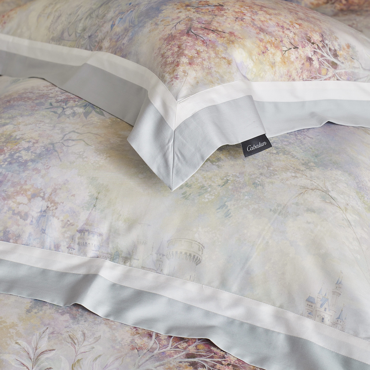 91家纺网 家纺一手货源 找家纺 卡巴伦家纺 2025新款50S超细旦全棉数码印花款四件套（控价298） 花镜-兰