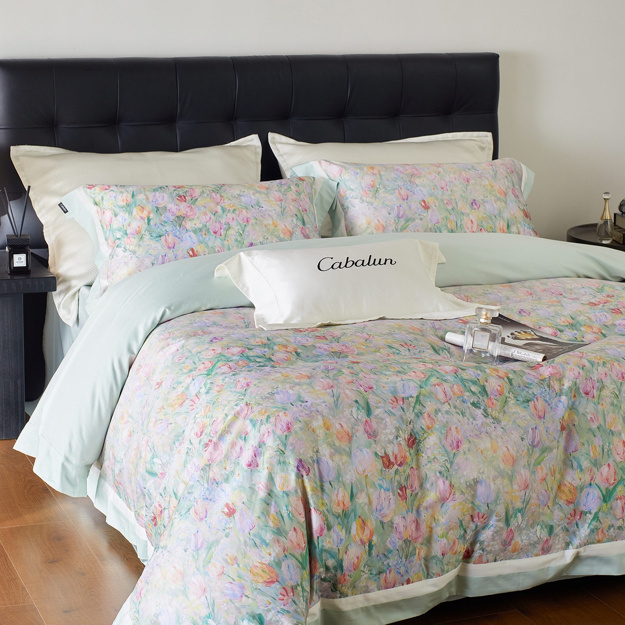 91家纺网 家纺一手货源 找家纺 卡巴伦家纺 2025新款50S超细旦全棉数码印花款四件套（控价298） 漫天花海-绿