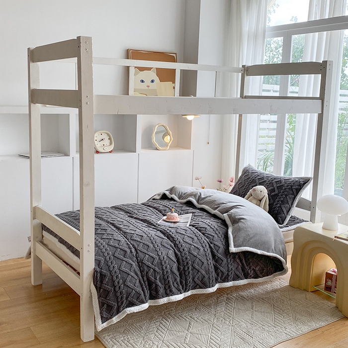 91家纺网 家纺一手货源 找家纺 凌云家纺 2025新品学生宿舍牛奶绒床褥三件套加厚塔芙绒夹棉保暖 古典灰