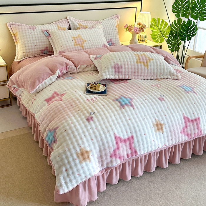 91家纺网 家纺一手货源 找家纺 （总）富缦庭 2025新款泡泡牛奶绒床盖款四件套