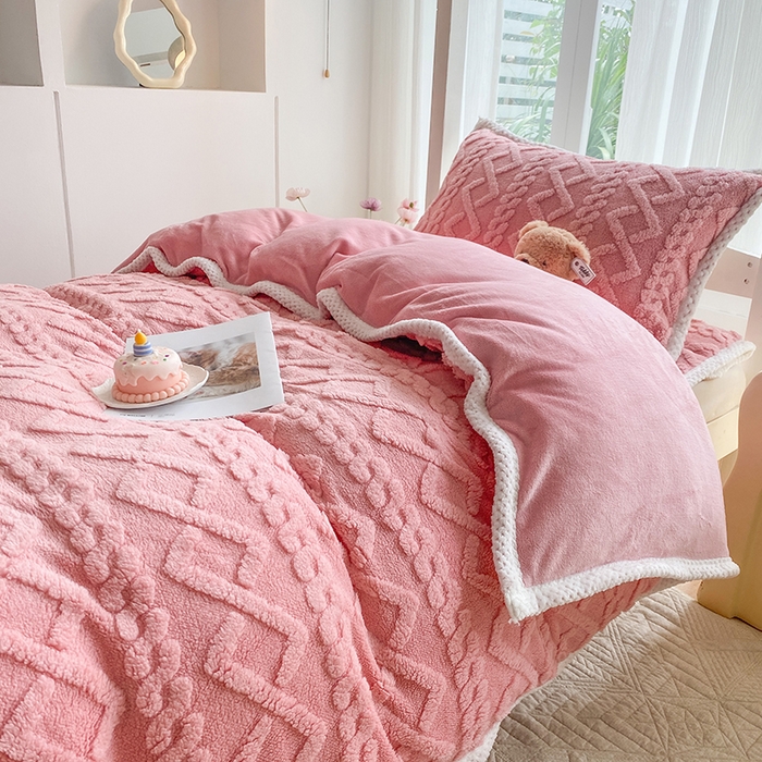 91家纺网 家纺一手货源 找家纺 凌云家纺 2025新品学生宿舍牛奶绒床褥三件套加厚塔芙绒夹棉保暖 粉色