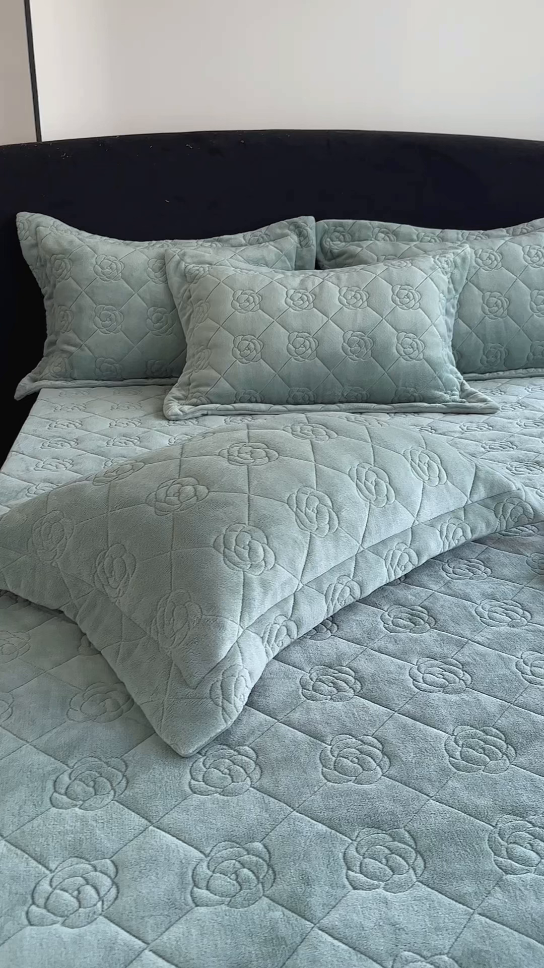 91家纺网 家纺一手货源 找家纺 7V 2025新款牛奶绒床笠 浅灰