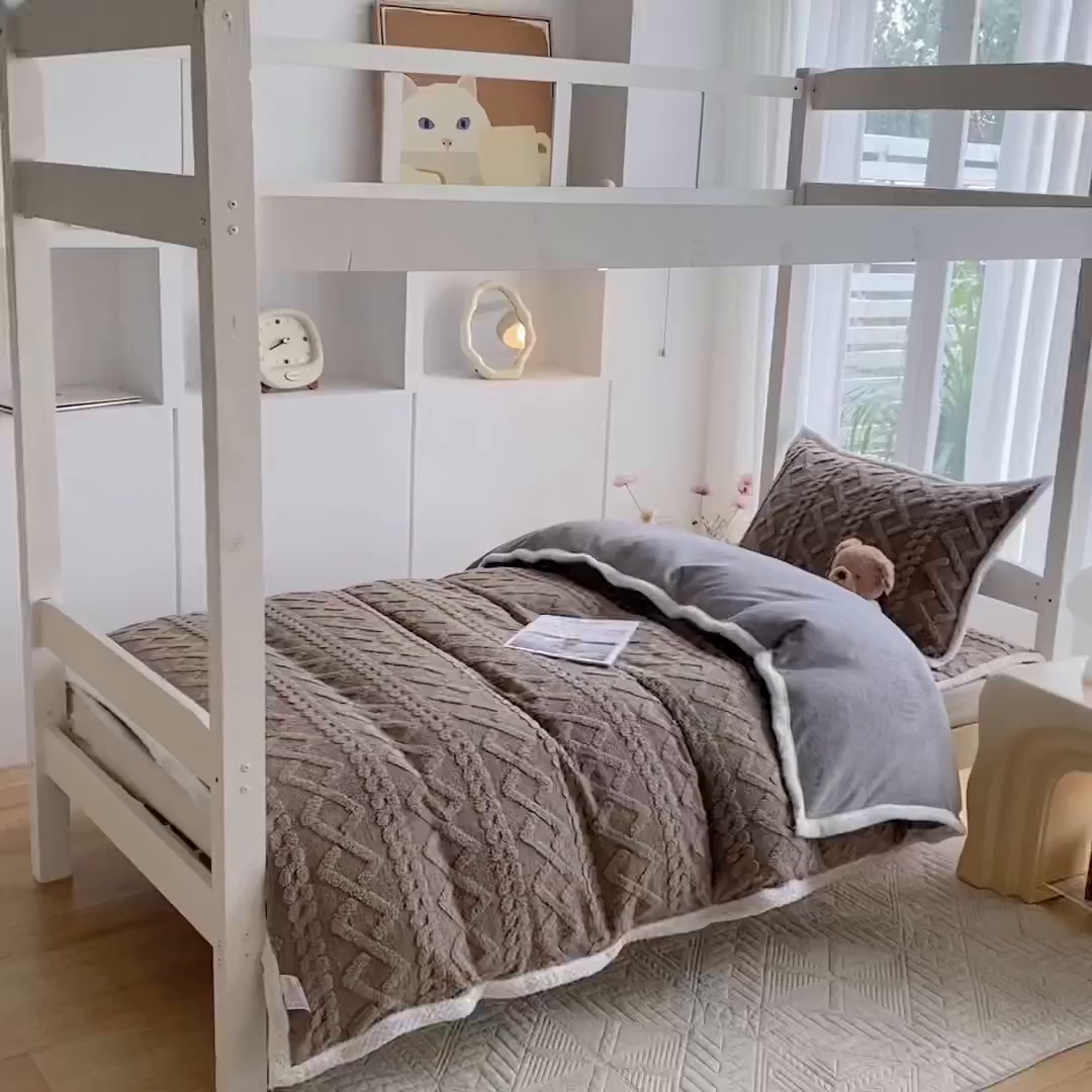 91家纺网 家纺一手货源 找家纺 凌云家纺 2025新品学生宿舍牛奶绒床褥三件套加厚塔芙绒夹棉保暖 卡其