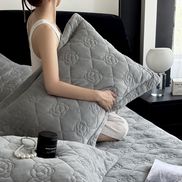 91家纺网 家纺一手货源 找家纺 7V 2025新款牛奶绒床笠 浅灰