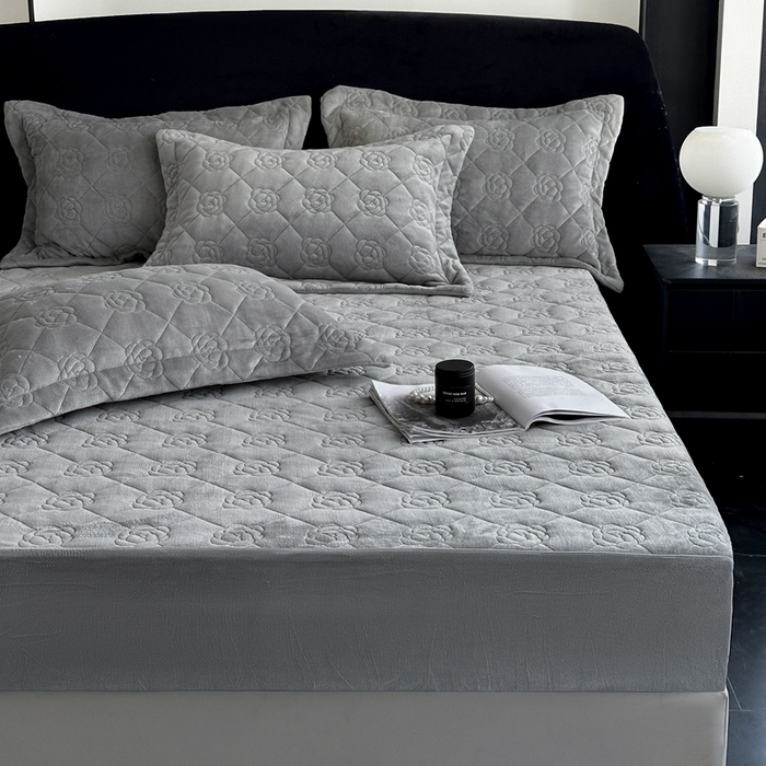 91家纺网 家纺一手货源 找家纺 7V 2025新款牛奶绒床笠 浅灰