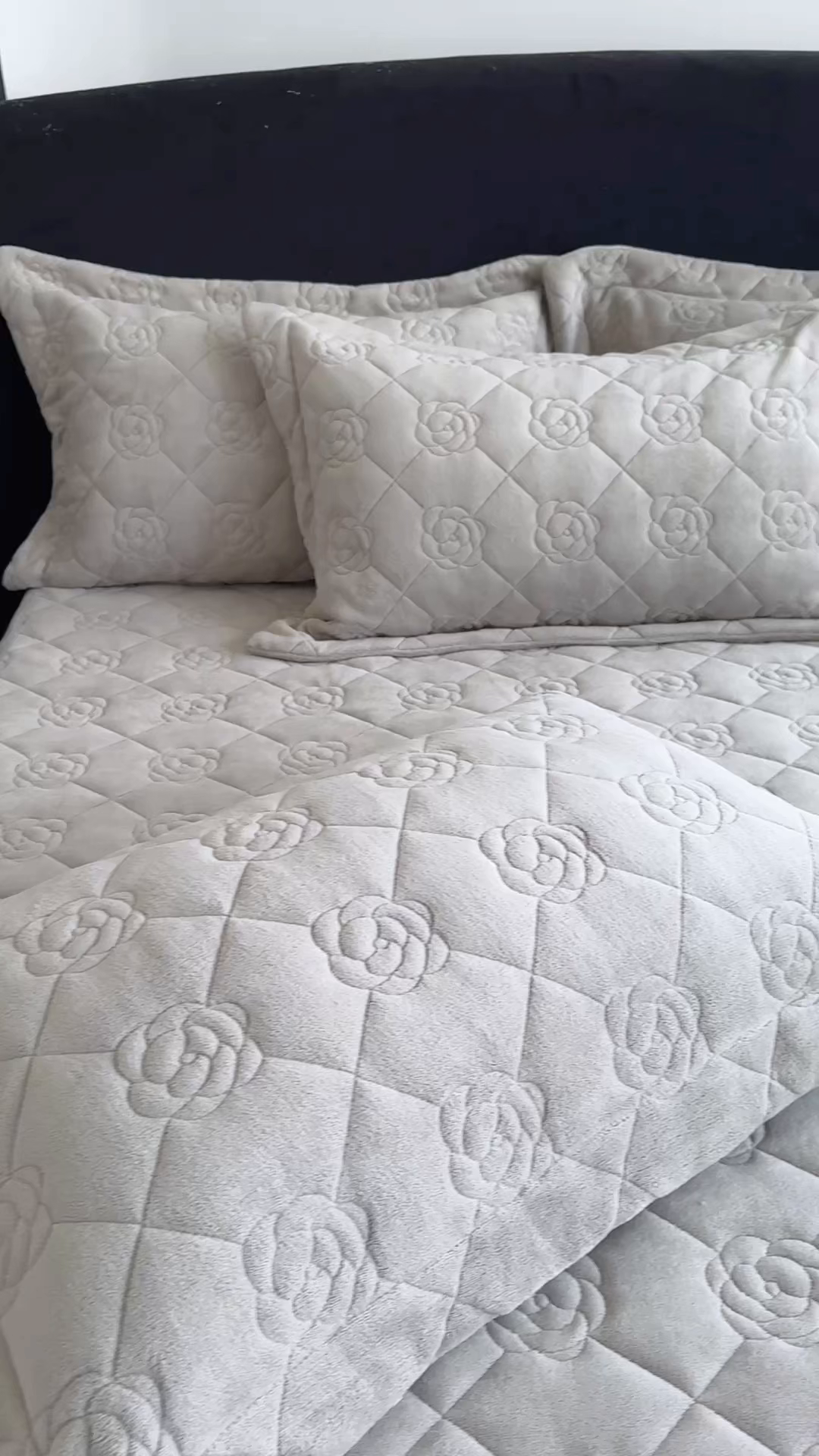 91家纺网 家纺一手货源 找家纺 7V 2025新款牛奶绒床笠 浅粉