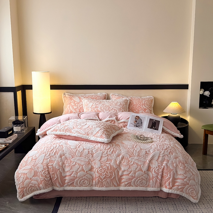 91家纺网 家纺一手货源 找家纺 （总）卡罗兰 2025新款超声波凉豆豆凉席三件套小冰熊系列