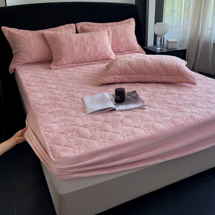 91家纺网 家纺一手货源 找家纺 7V 2025新款牛奶绒床笠 藕粉