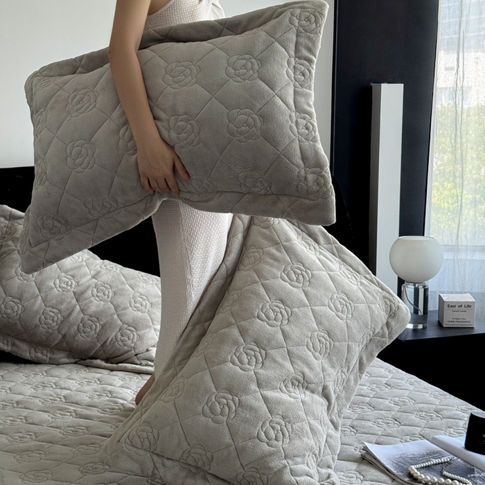 91家纺网 家纺一手货源 找家纺 7V 2025新款牛奶绒床笠 银灰