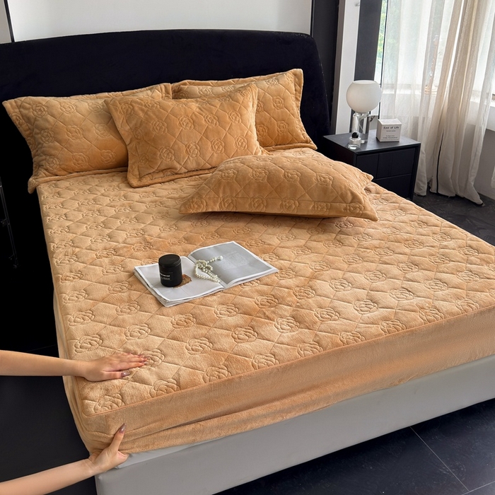 91家纺网 家纺一手货源 找家纺 7V 2025新款牛奶绒床笠 浅棕